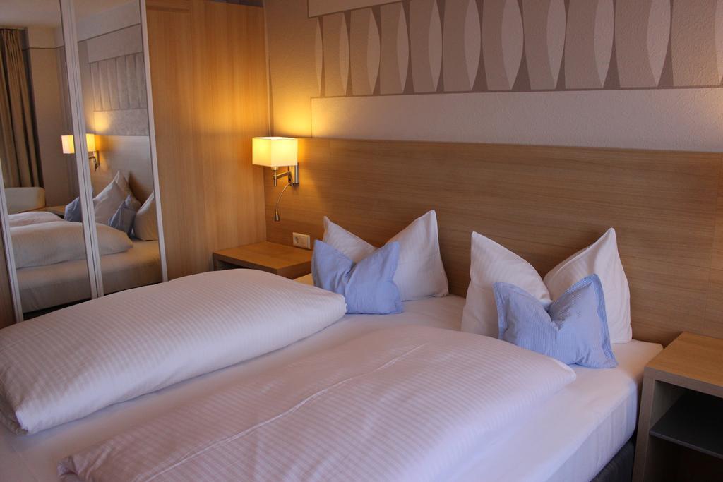 Hotel Gasthof Roessle Stetten am Kalten Markt Kamer foto